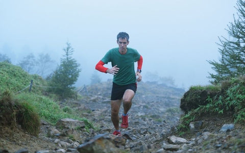 Tyrosin: Aminokyselina pro mentální odolnost a kognitivní výkon?